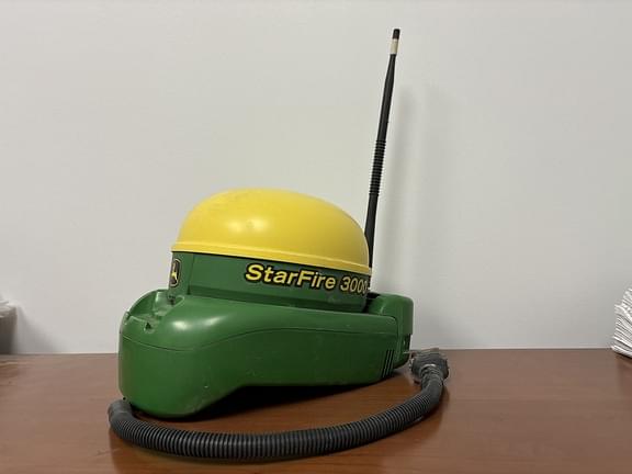 Image of John Deere StarFire 3000 Primary Image