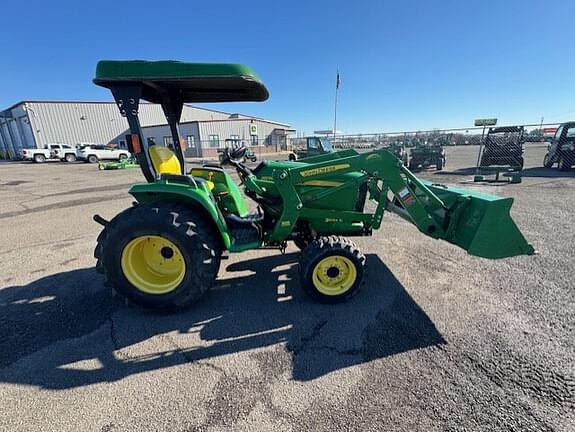 Image of John Deere 3032E equipment image 1