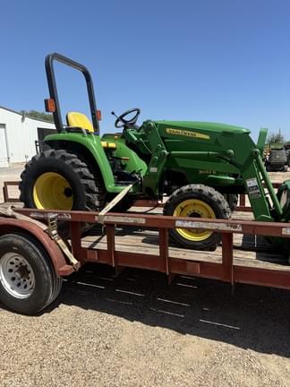 Image of John Deere 3032E equipment image 3