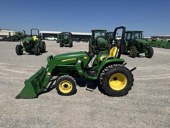 Image of John Deere 3032E equipment image 1