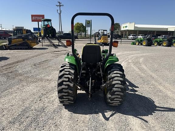 Image of John Deere 3032E equipment image 3