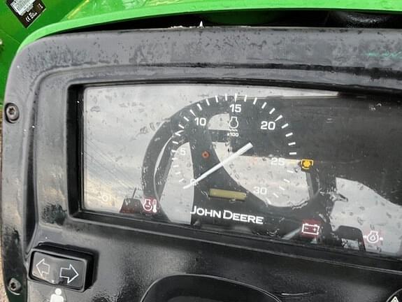Image of John Deere 3032E equipment image 2