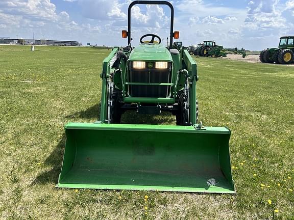 Image of John Deere 3038E equipment image 1