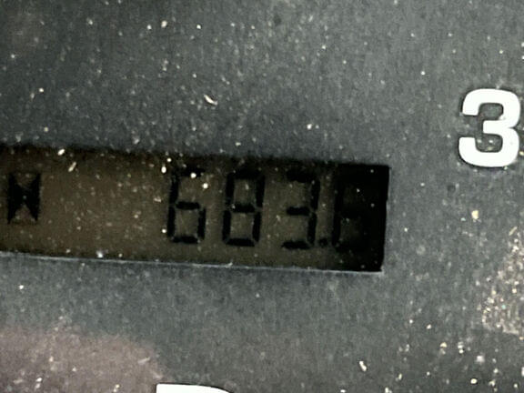 Image of John Deere 3038E equipment image 3