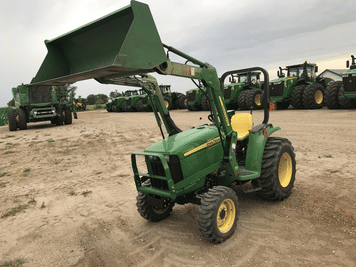 Main image John Deere 3038E