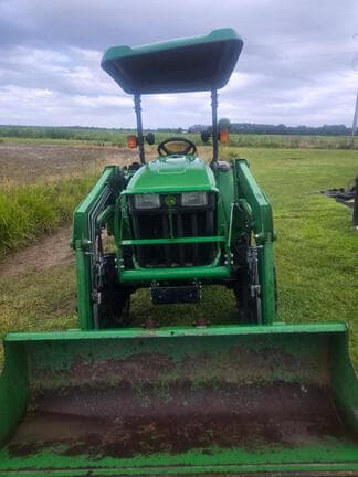 Image of John Deere 3038E equipment image 1