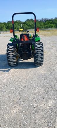 Image of John Deere 3038E equipment image 3