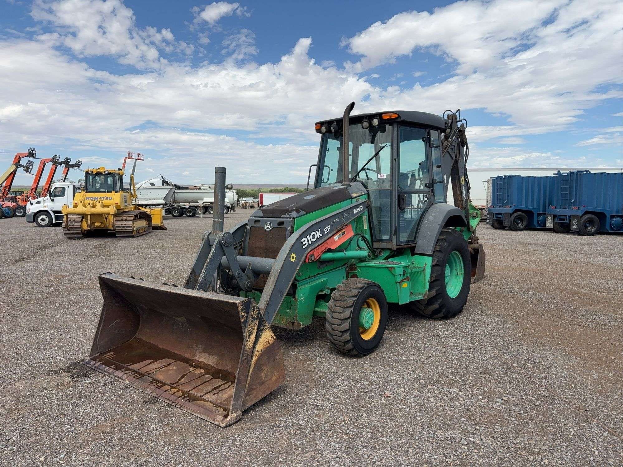 2013 John Deere 310K EP Equipment Image0