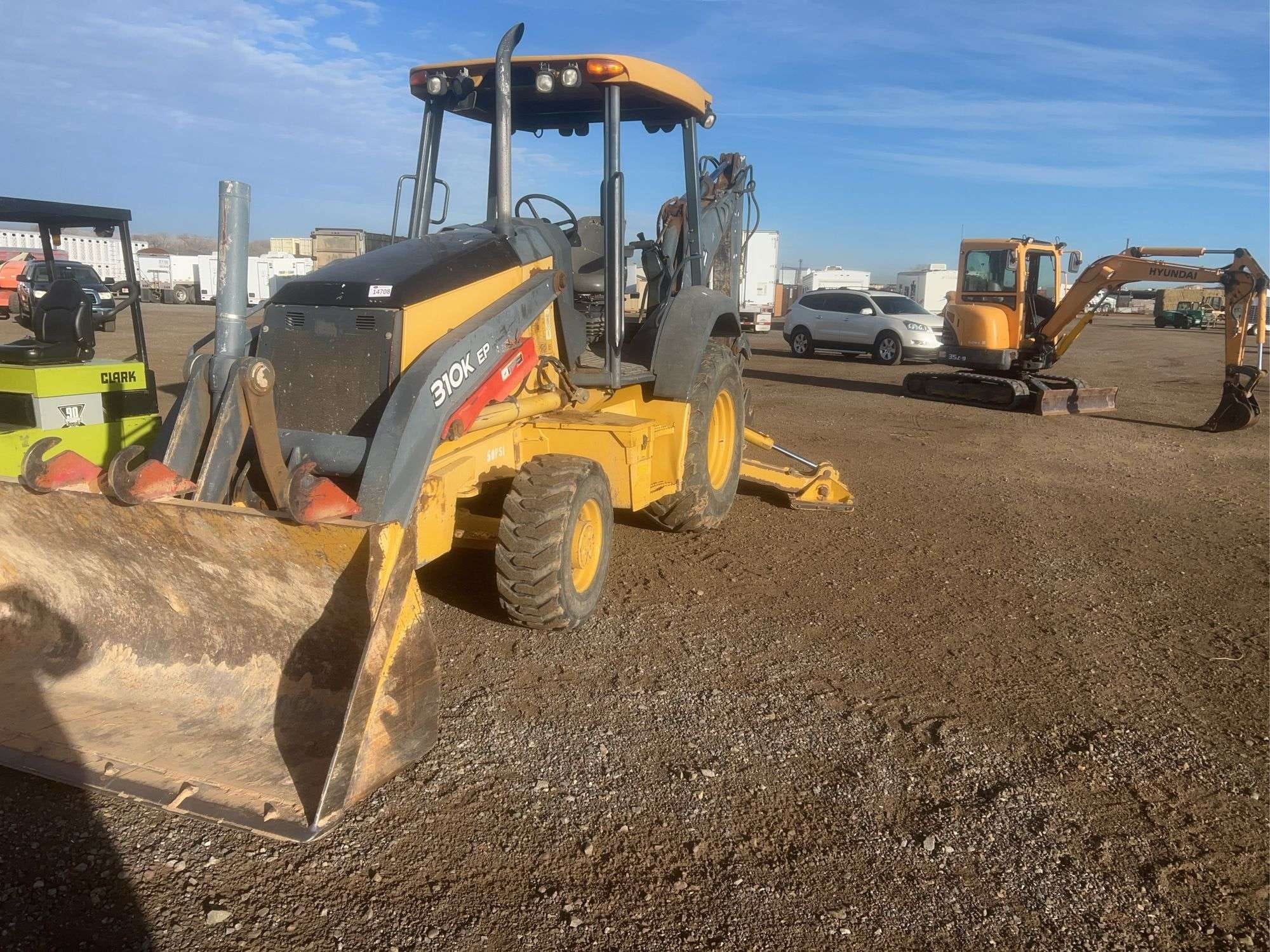 2013 John Deere 310K EP Equipment Image0