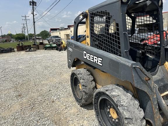 Image of John Deere 318D equipment image 4