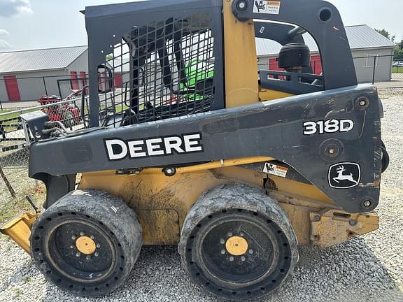 Image of John Deere 318D Primary image