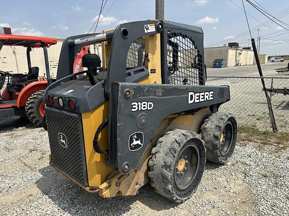 Image of John Deere 318D equipment image 2
