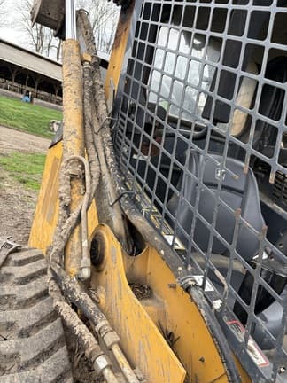 Image of John Deere 319D equipment image 2