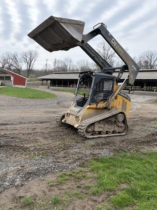2013 John Deere 319D Equipment Image0