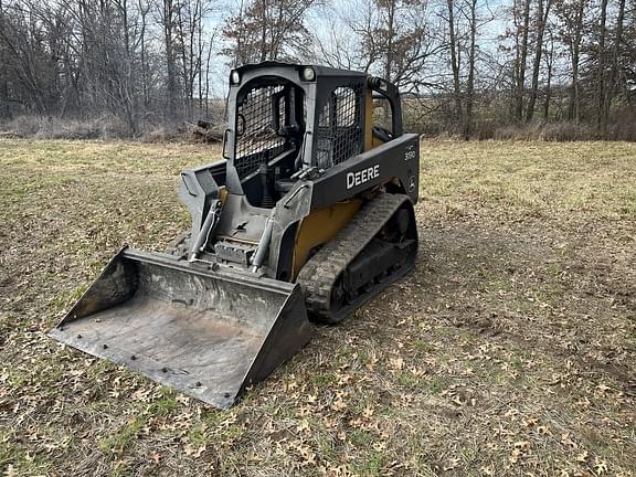 Image of John Deere 319D equipment image 2