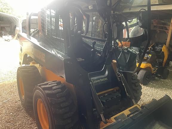 Image of John Deere 320D equipment image 1