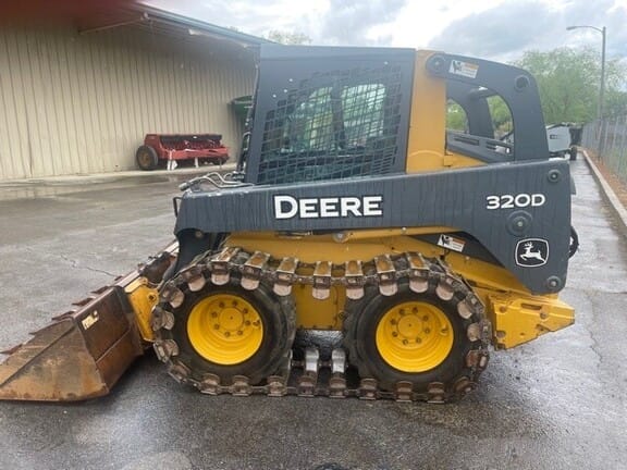 Main image John Deere 320D