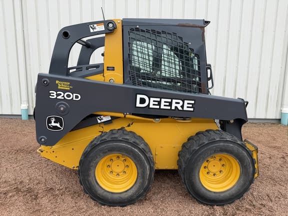 Image of John Deere 320D equipment image 1