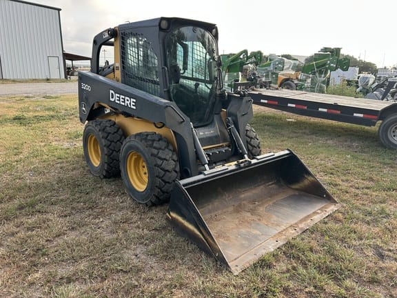 2013 John Deere 320D Equipment Image0