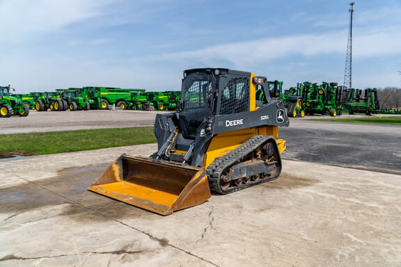 2013 John Deere 320D Equipment Image0