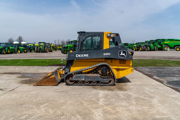Image of John Deere 320D equipment image 1