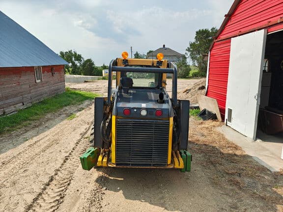 Image of John Deere 320D equipment image 2
