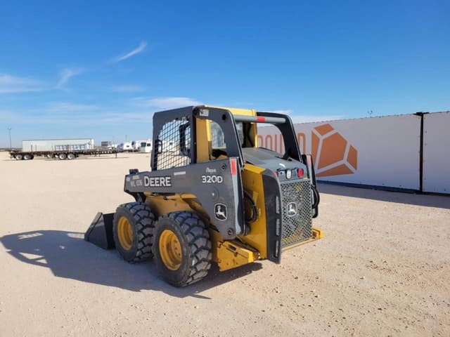 Image of John Deere 320D equipment image 2