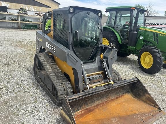 Image of John Deere 323D Primary image