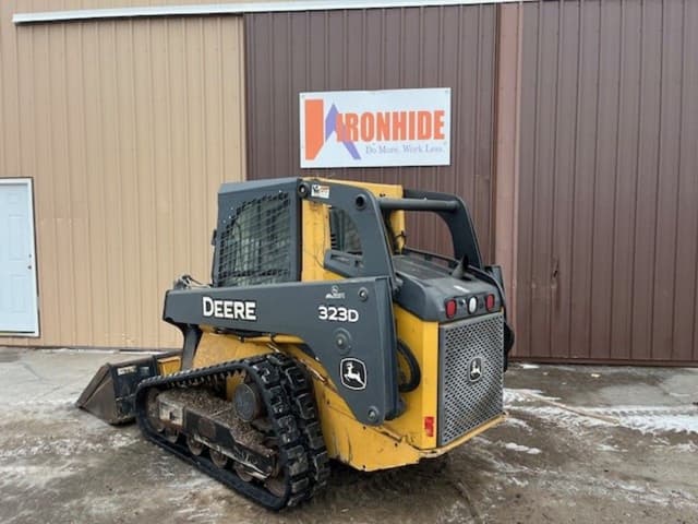 Image of John Deere 323D equipment image 3