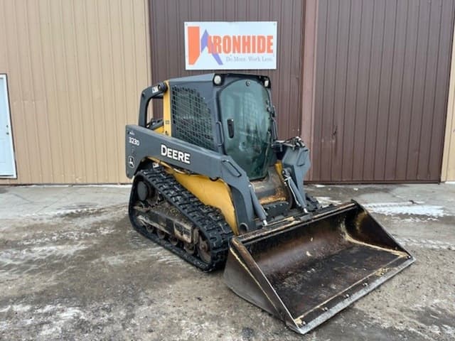 Image of John Deere 323D equipment image 1
