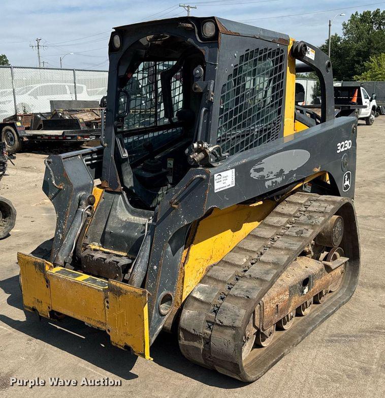 Image of John Deere 323D Primary image