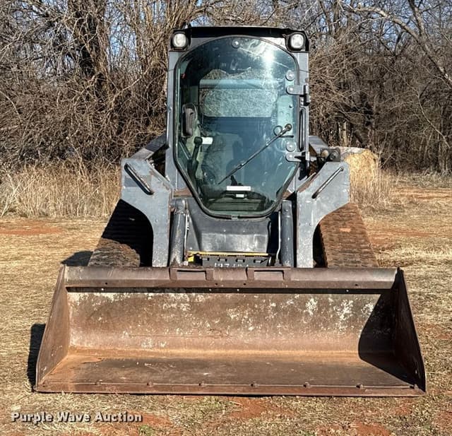 Image of John Deere 323D equipment image 1