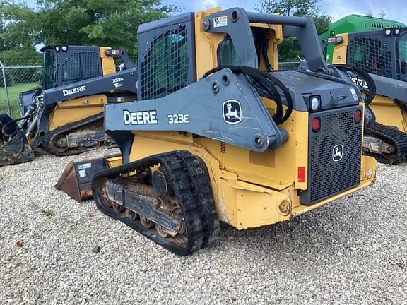 Image of John Deere 323E equipment image 3