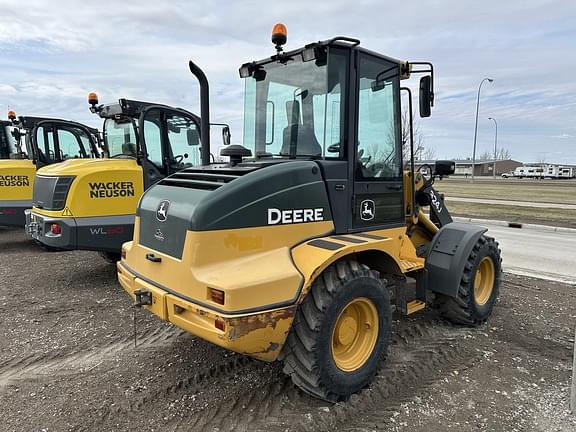 Image of John Deere 324J equipment image 2