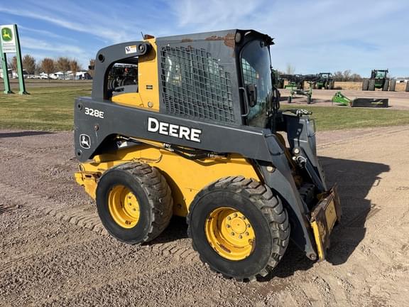 Image of John Deere 328E equipment image 3