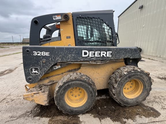 Image of John Deere 328E equipment image 4