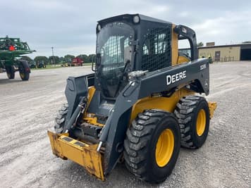 Main image John Deere 328E