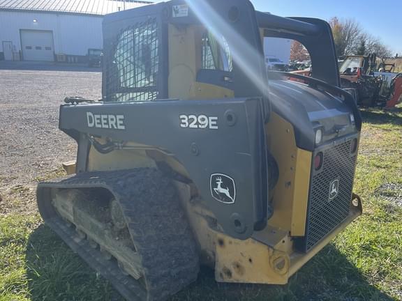 Image of John Deere 329E equipment image 3