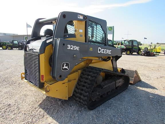 Image of John Deere 329E equipment image 4