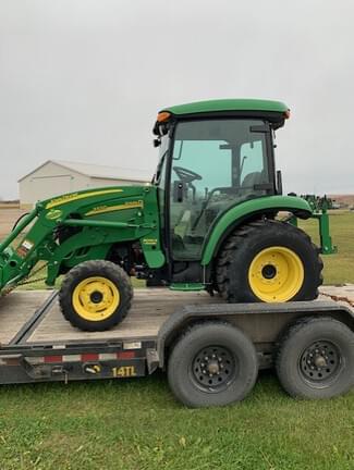 Image of John Deere 3320 equipment image 1