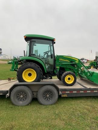 Image of John Deere 3320 equipment image 2