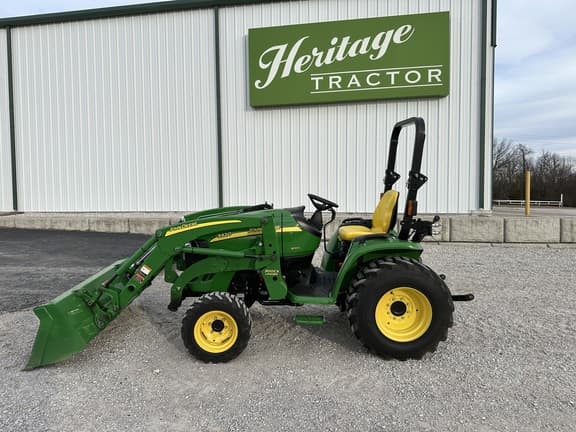 Image of John Deere 3320 equipment image 1