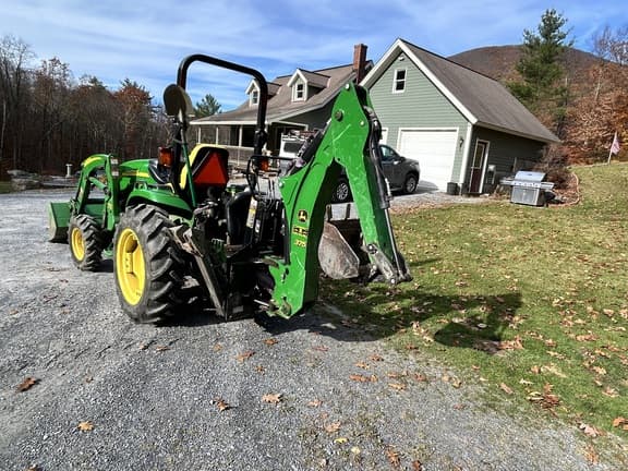 Image of John Deere 3320 equipment image 3