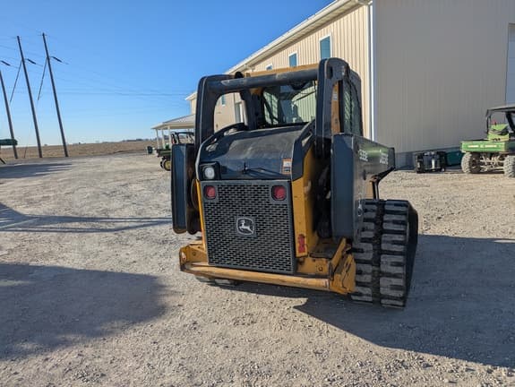 Image of John Deere 333E equipment image 3