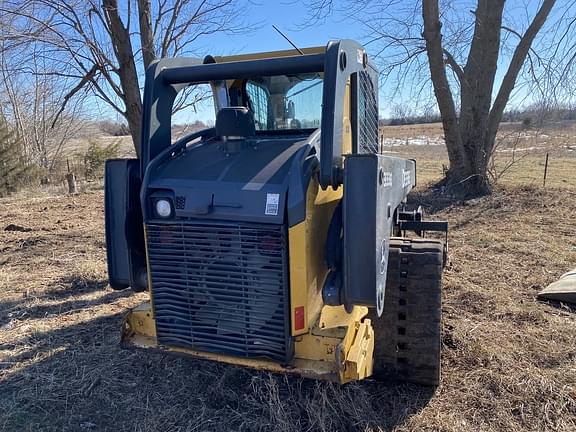 Image of John Deere 333E equipment image 2