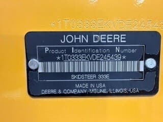 Image of John Deere 333E equipment image 2