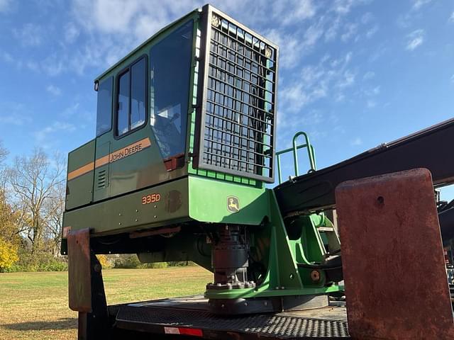 Image of John Deere 335D equipment image 1