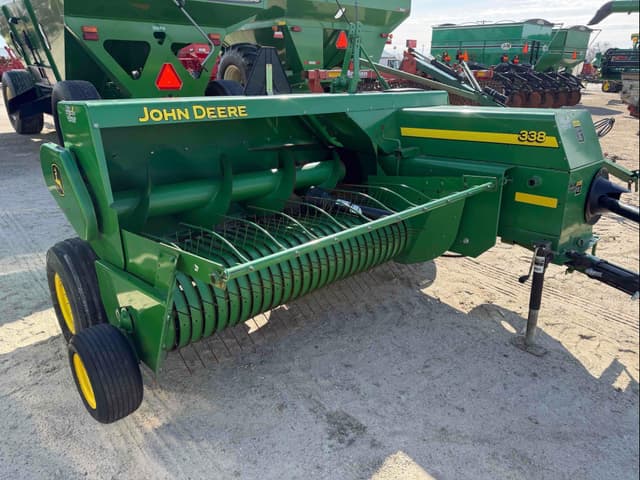 Image of John Deere 338 equipment image 3