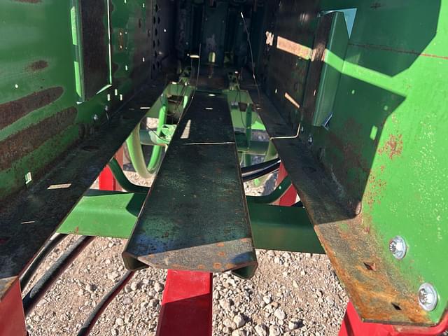 Image of John Deere 348 equipment image 4