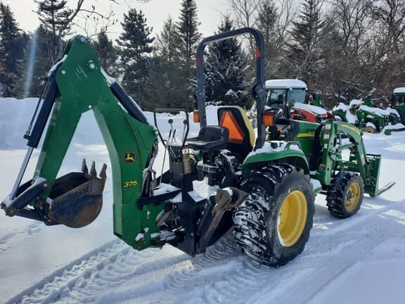 Image of John Deere 3520 equipment image 2